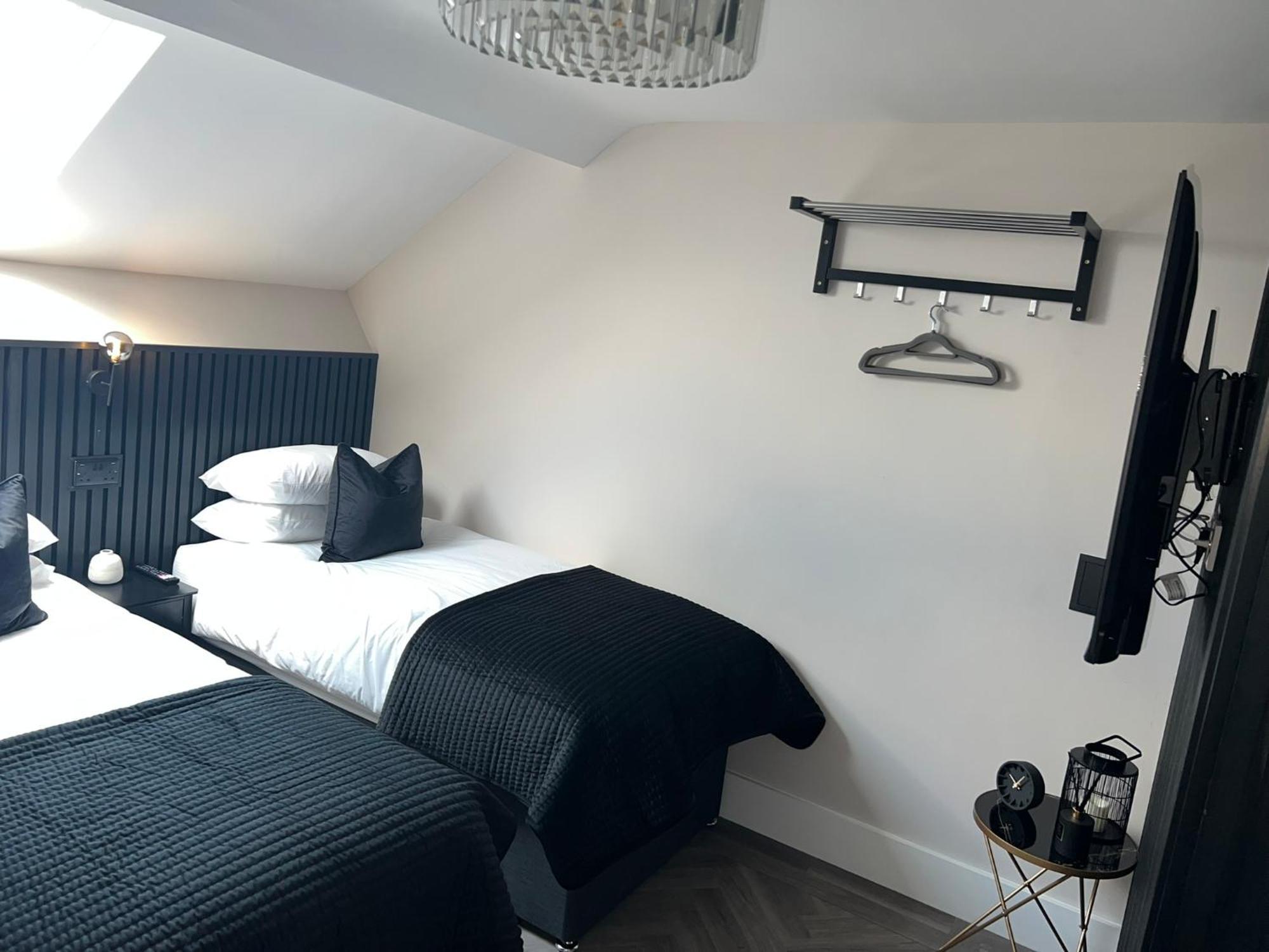 128 Anfield Road Otel Liverpool Oda fotoğraf